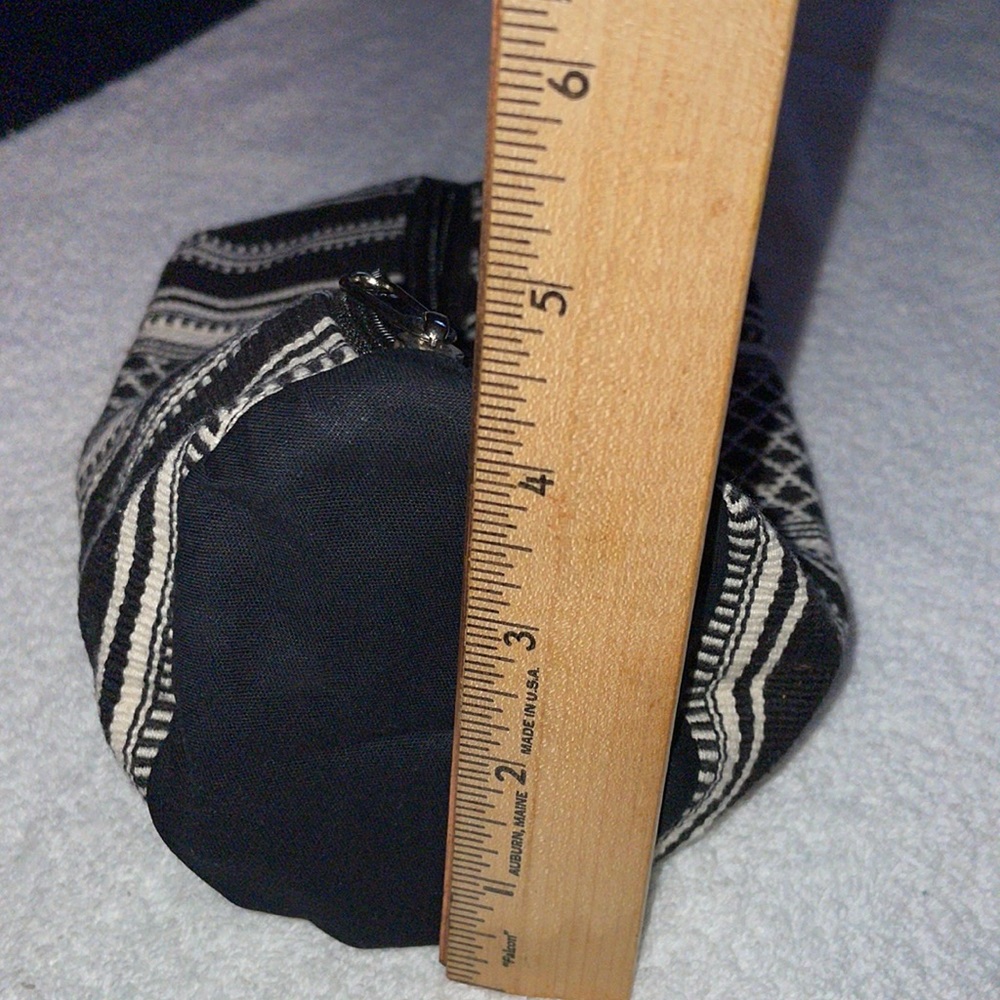 Novica case - Picture 4 of 6